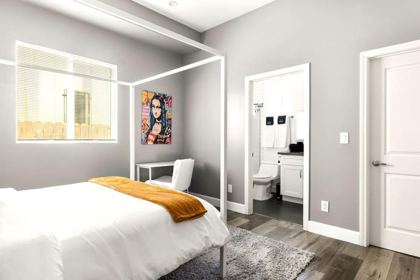 New Luxury Townhome Sleeps 9 Near Usc Dtla Expo